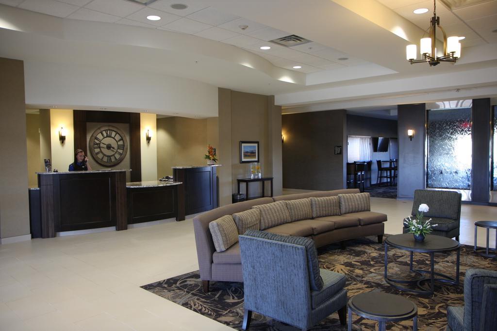 Best Western Plus Okotoks Inn & Suites מראה חיצוני תמונה