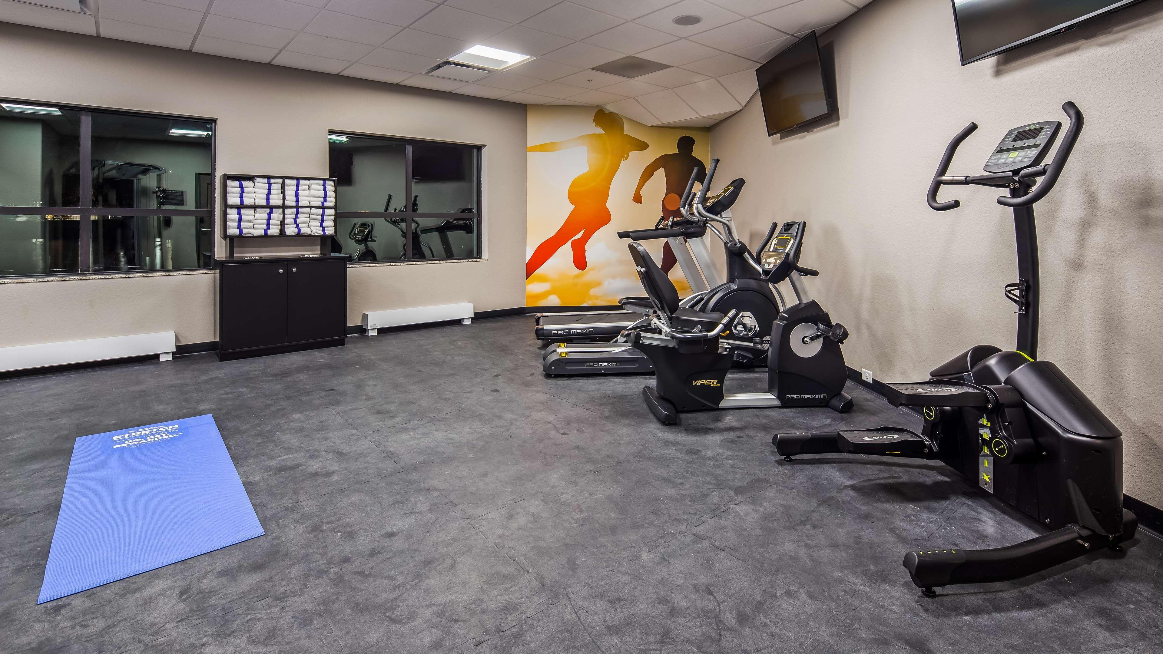 Best Western Plus Okotoks Inn & Suites מראה חיצוני תמונה